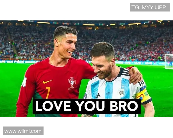 足球巨星亲吻瞬间定格赛场温情彰显体育真挚力量